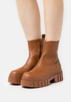 Even&Odd 24 Even&Odd Enkellaarsjes Met Plateauzool - Cognac