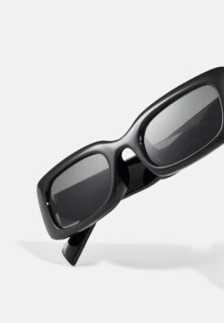 Even&Odd Zonnebril - Black 7 Even&Odd Zonnebril - Black -Even&Odd 0d80859bd2744070ba69aced2f96404d