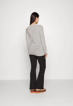 Maternity Flared Trouser- Broek -Black -Even&Odd 5b7f0a46daf541b8bbd04bec7d20ffa1