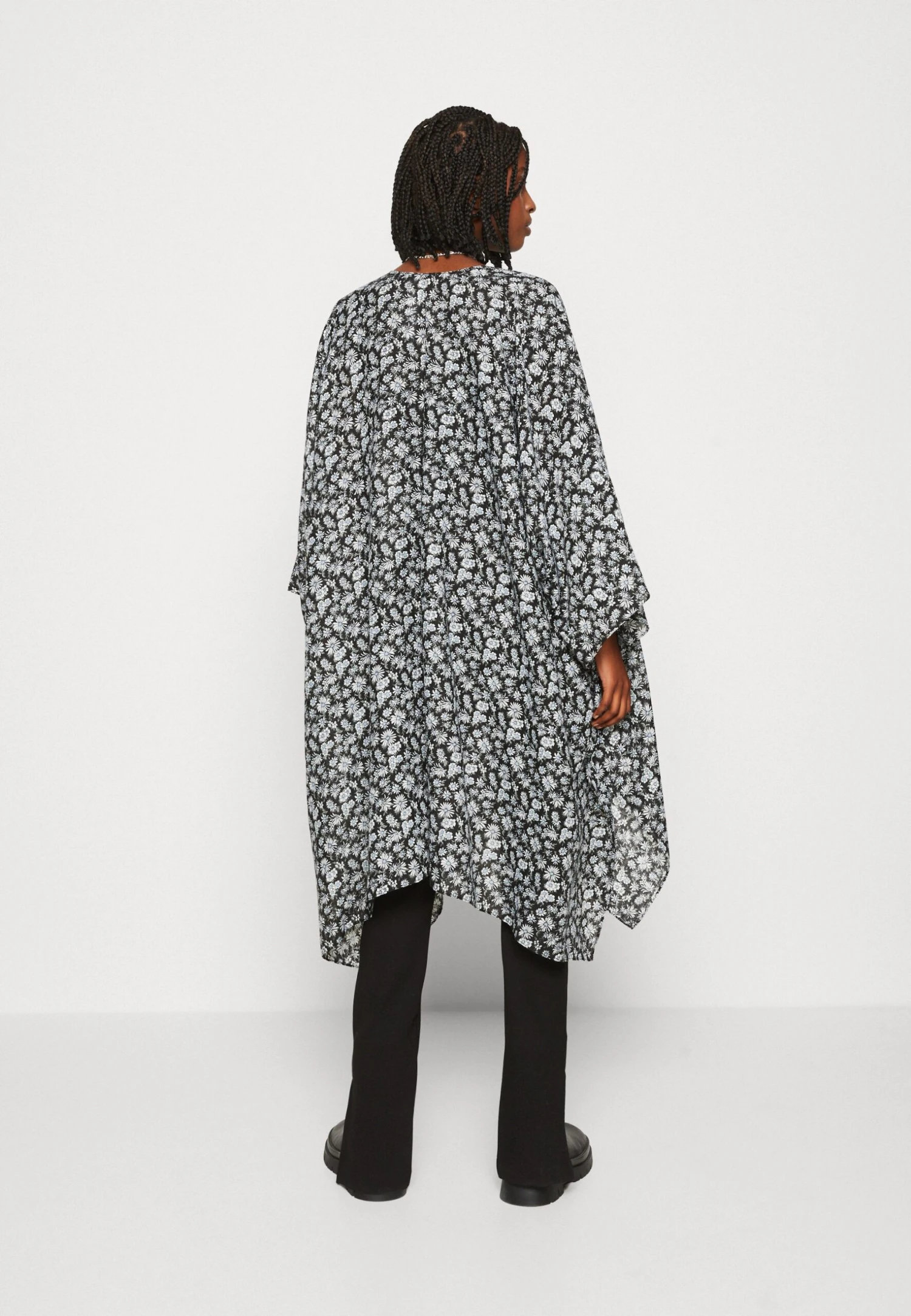 Even&Odd Daisy - Lichte Jas - Black 3 Even&Odd Daisy - Lichte Jas - Black - Afbeelding 3