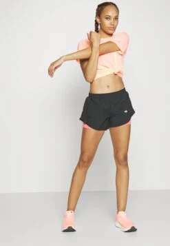 Korte Broeken - Black/Pink -Even&Odd aa36cf81294846b29559f2ec2b9403d4