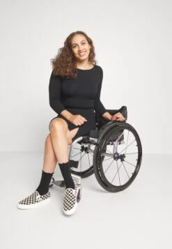 Even&Odd Minirok - Black -Even&Odd c1de2cbb7e6b4c29af23ddb5616ae15d