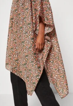 Even&Odd Lichte Jas - Red -Even&Odd d4a1df55eb0d4c89b0f91c2e39074a50